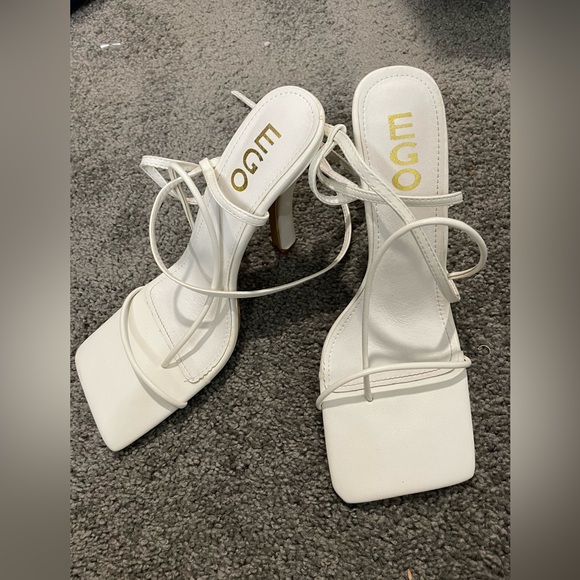 Ego strap Heels size 8 - Picture 2 of 2